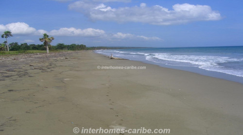photos for LAS CANAS: LOT WITH 388 m SEAFRONT